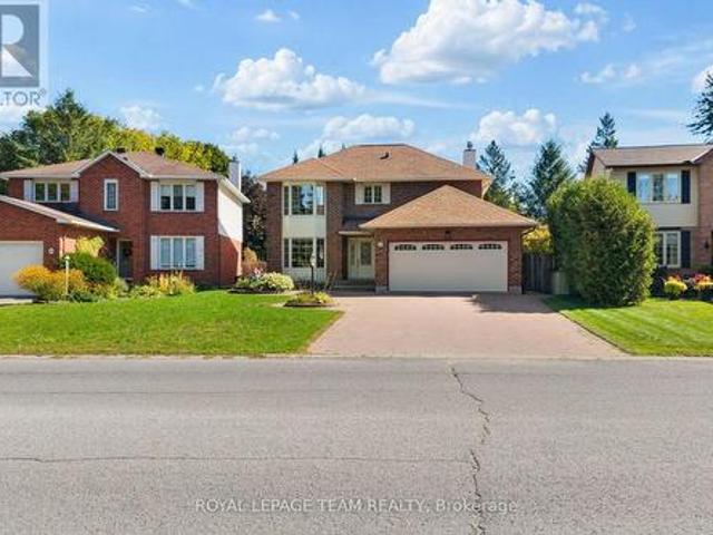 House for sale in Barrhaven East, Ottawa