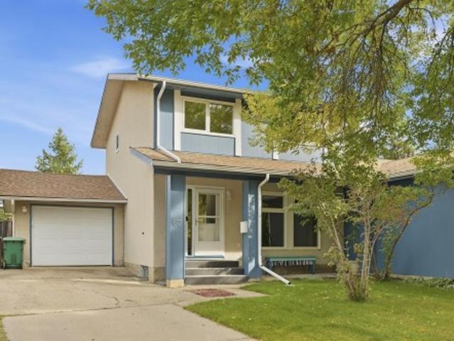 House for sale in Saint Albert, Alberta