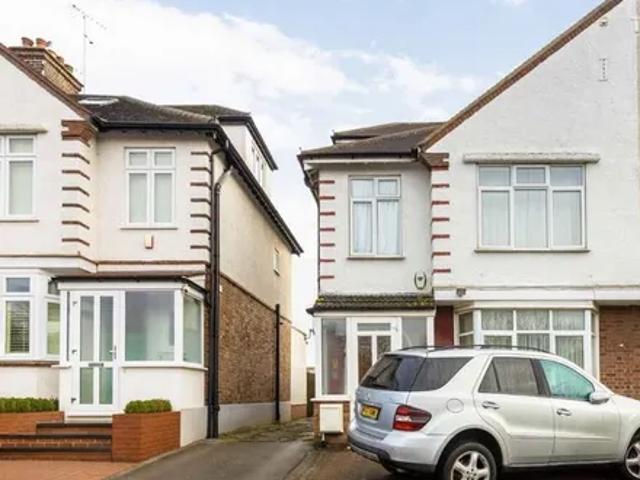 House for rent in London Borough of Hounslow, Greater London