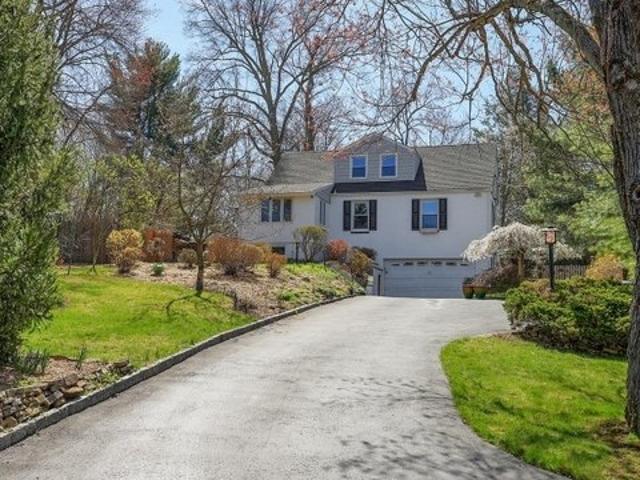 House for sale in Gillette, New Jersey