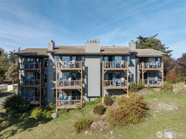 Condo for sale in Eastsound, San Juan County