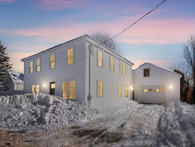 House for sale in New Braintree, Massachusetts