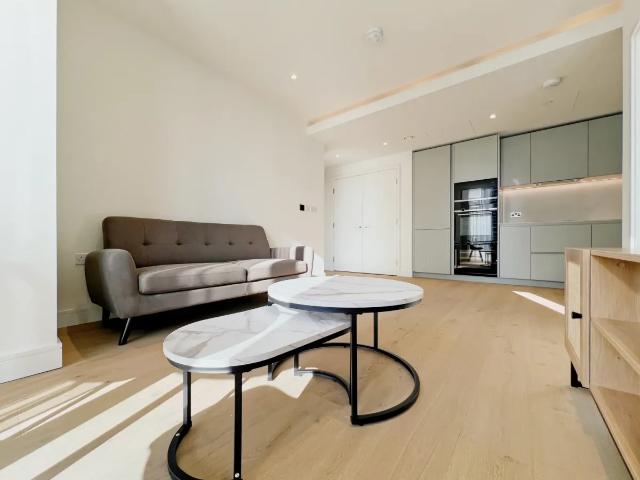 Apartment for rent in London Borough of Tower Hamlets, Greater London