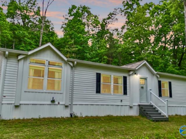 House for sale in Guntersville, Alabama