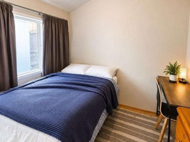 House for rent in Chaslands, Canterbury
