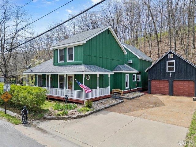 House for sale in Jersey, Illinois