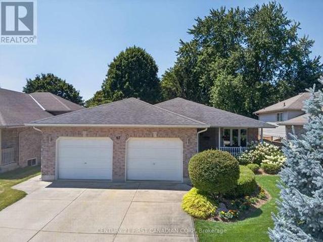 House for sale in Strathroy-caradoc, Ontario