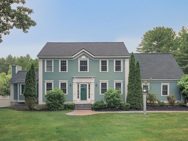 House for sale in Dunstable, Massachusetts