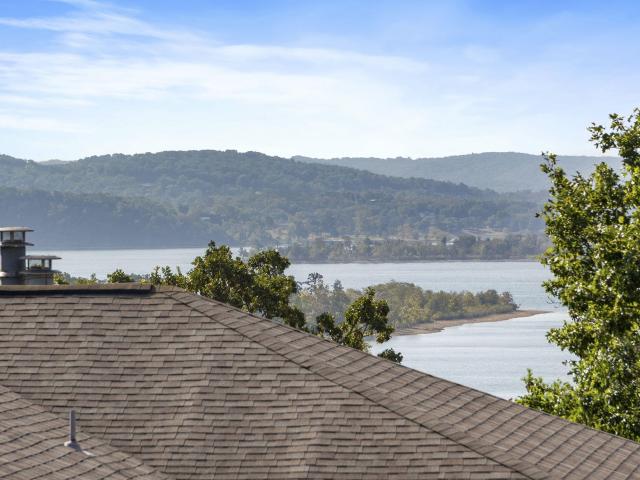House for sale in Kimberling City, Stone County