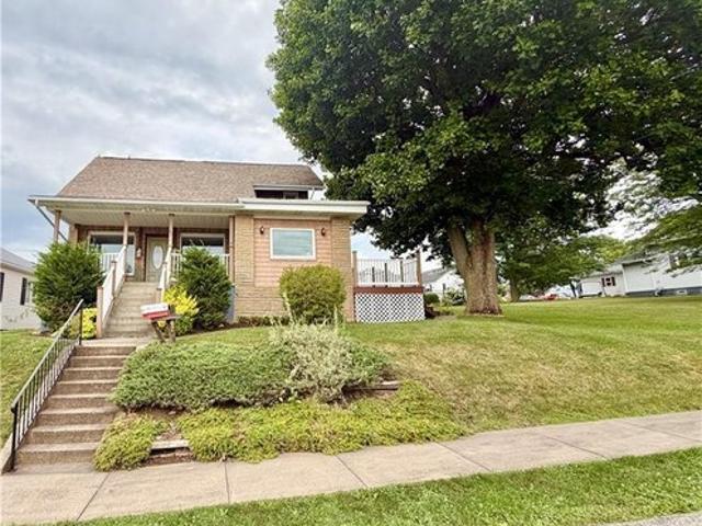 House for sale in Uniontown, Pennsylvania