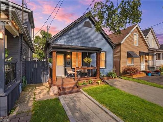House for sale in Ancaster, Ontario