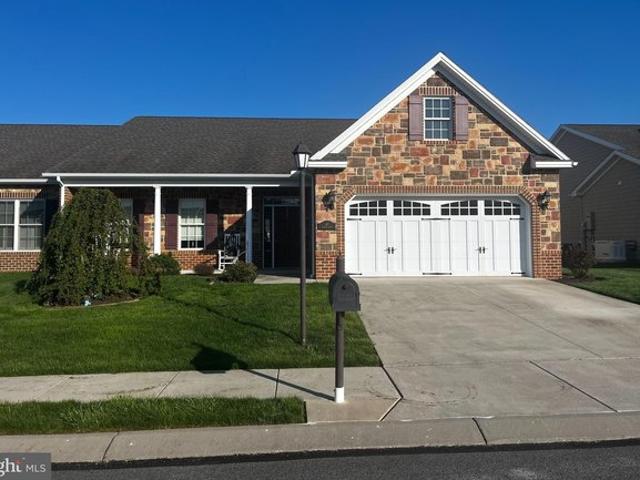 Townhouse for sale in Littlestown, Pennsylvania