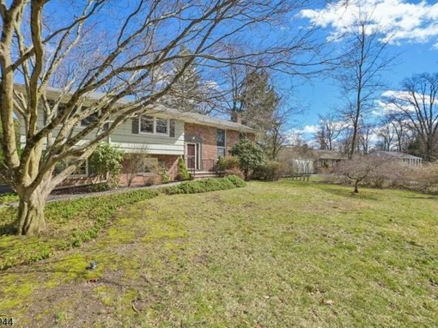 House for sale in Morris Plains, New Jersey