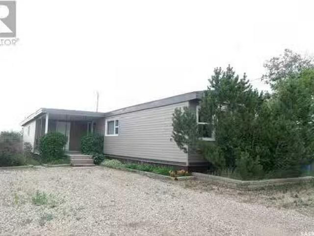 House for sale in Assiniboia, Saskatchewan