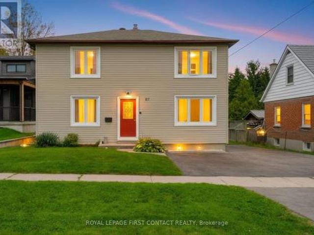 House for sale in Barrie, Central Ontario