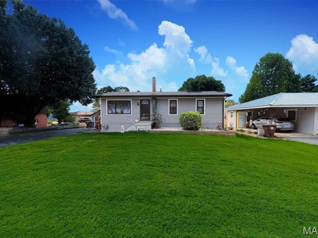 House for sale in East Alton, Madison County