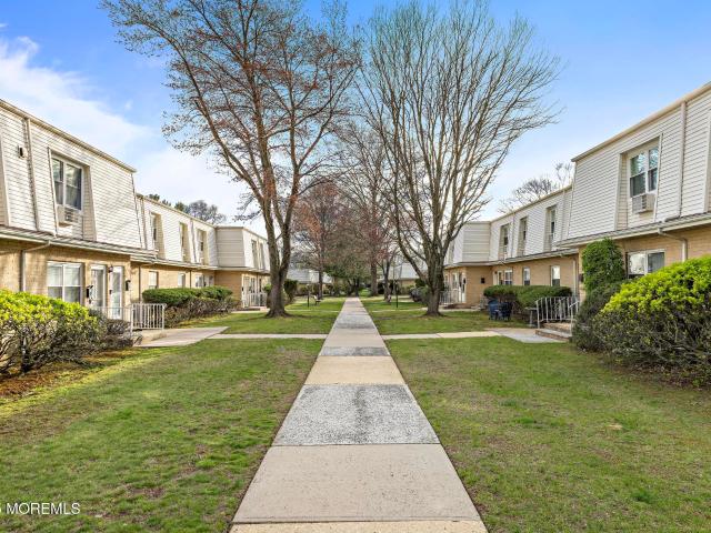 Condo for sale in Eatontown