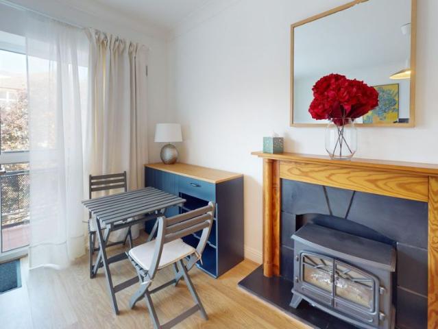 Apartment to rent in Bluebell, North Tipperary