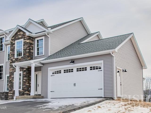 Townhouse for sale in Williamsport, Lycoming County