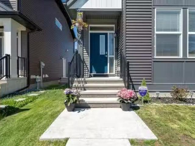House for sale in Okotoks, Alberta