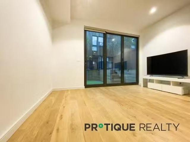 House for rent in Parkville