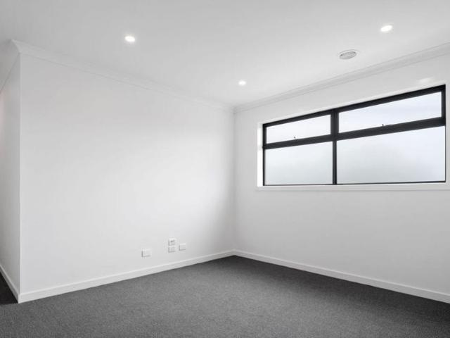 Townhouse for rent in Keilor East, Melbourne