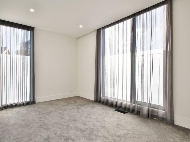 Townhouse for rent in Bentleigh East, Melbourne