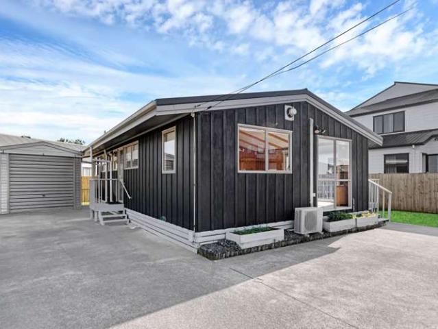 House for sale in Papakura
