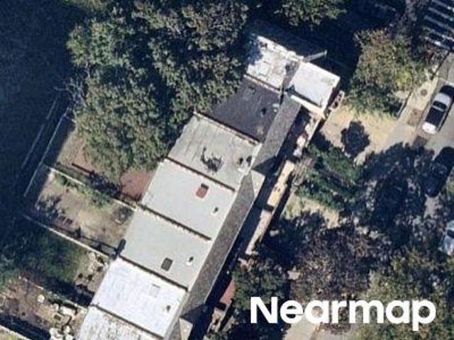 Townhouse for sale in Queens, Arverne