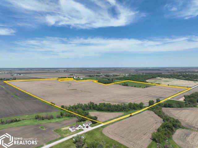 Farm for sale in Shellsburg, Iowa