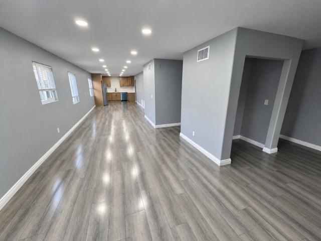 Room for rent in Canoga Park, California