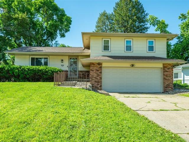 House for sale in Urbandale, Iowa