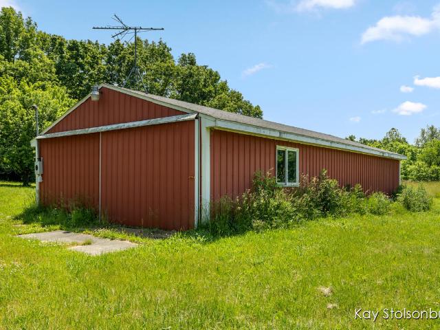 House for sale in Delton
