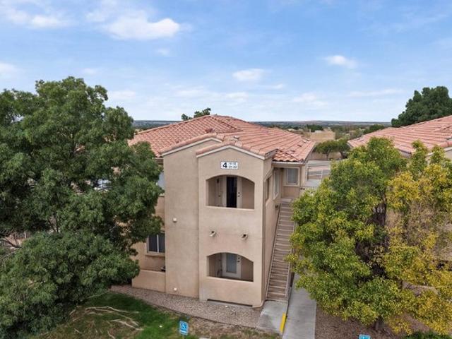 Condo for sale in Albuquerque, Bernalillo County
