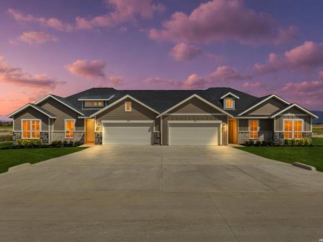 House for sale in Midlothian, Ellis County