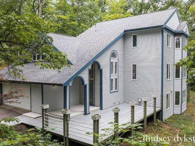 House for sale in Plainfield Charter Township, Belmont