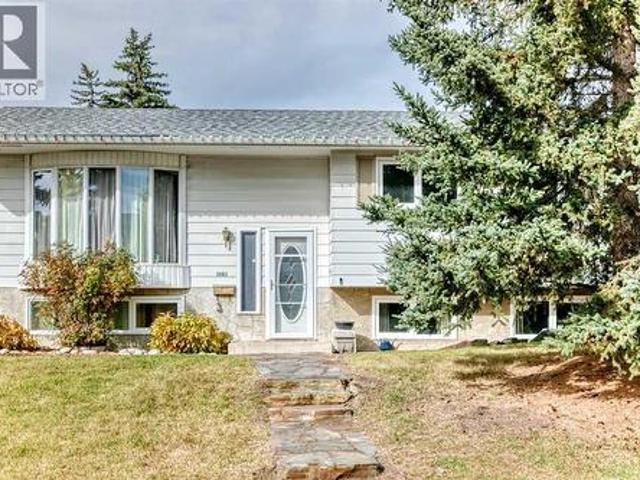 House for sale in Dalhousie, Calgary