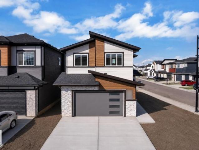 House for sale in Wedgewood, Alberta