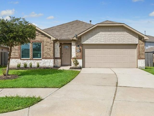 House for sale in Rosharon, Brazoria County