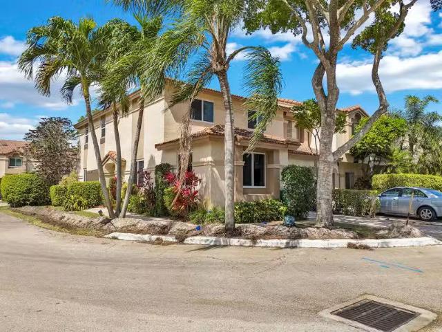 Condo for sale in Boca Raton