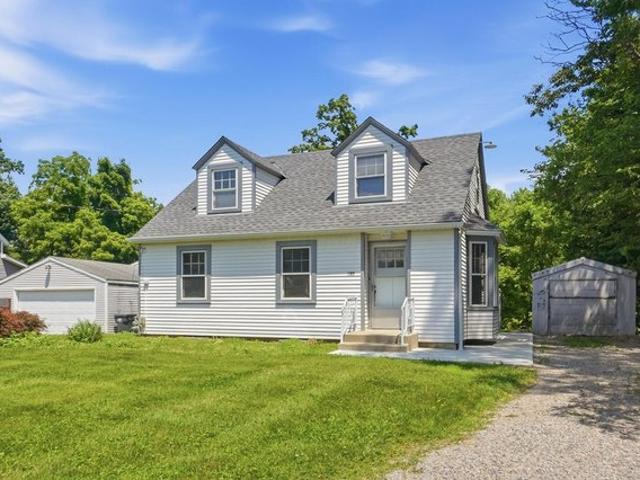 House for sale in Etna, Ohio