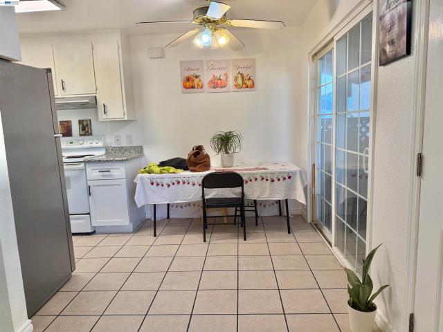 Townhouse for sale in San Leandro, California