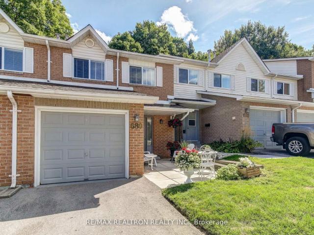Condo for sale in Woburn, Ontario