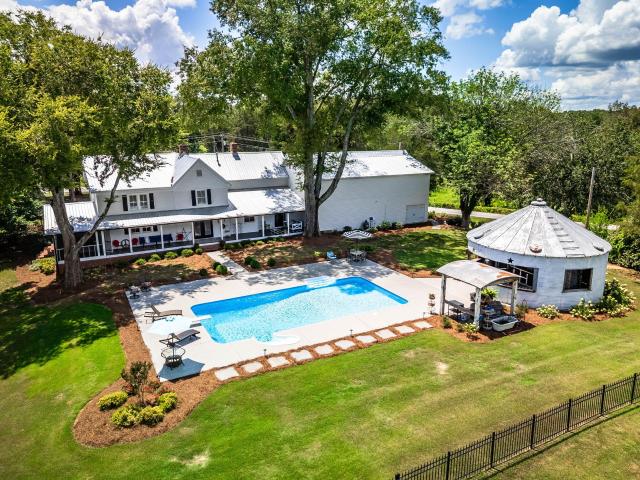 House for sale in Chickamauga, Georgia
