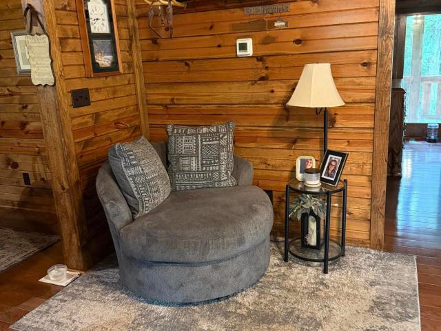 House for sale in Mount Washington, Bullitt County