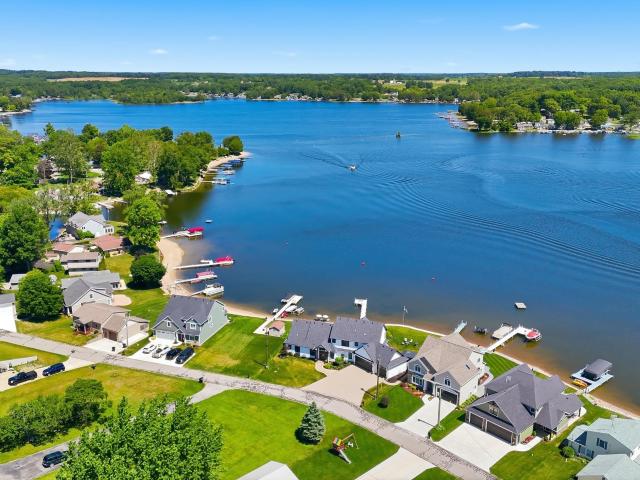House for sale in Hudson, Indiana