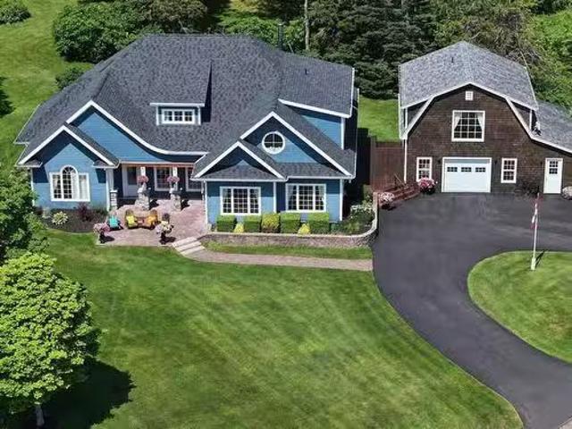 House for sale in Fortune Bridge, Prince Edward Island