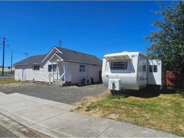House for sale in Harrisburg, Linn County