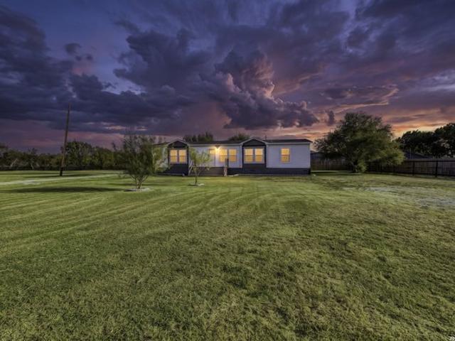 House for sale in Sabinal, Uvalde County