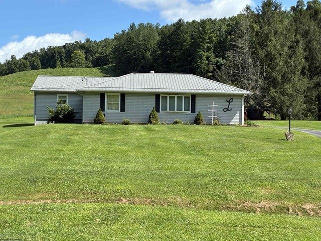 House for sale in Buckhannon, West Virginia